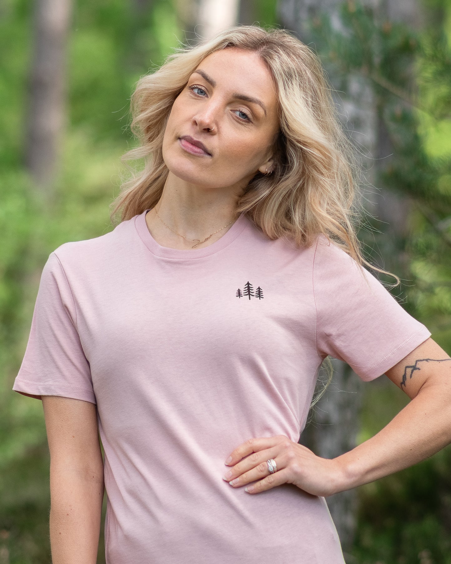 Trees Emblem 2.0 T-shirt in Dusty Pink