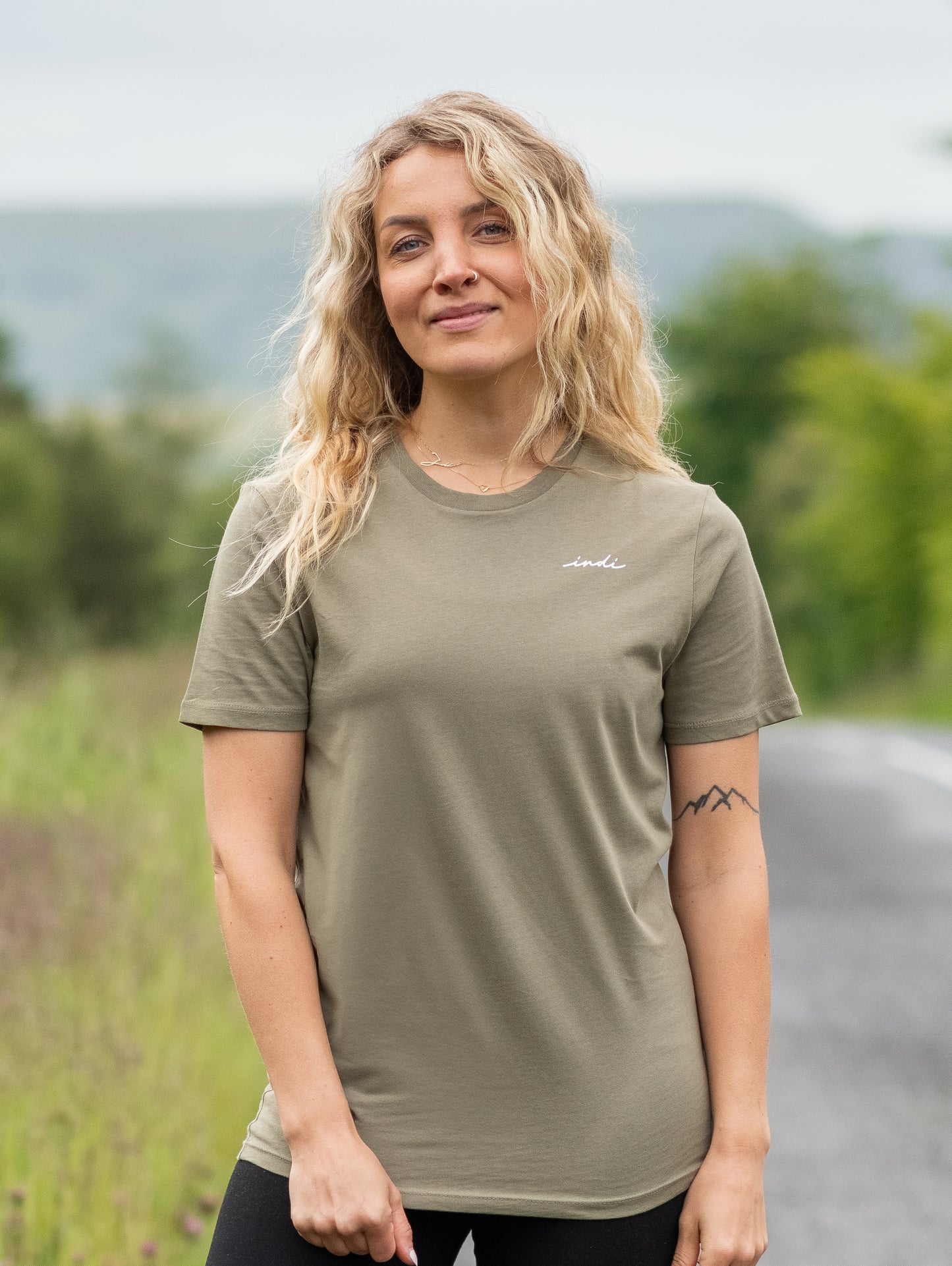 BareEssentials Organic T-shirt in Light Olive