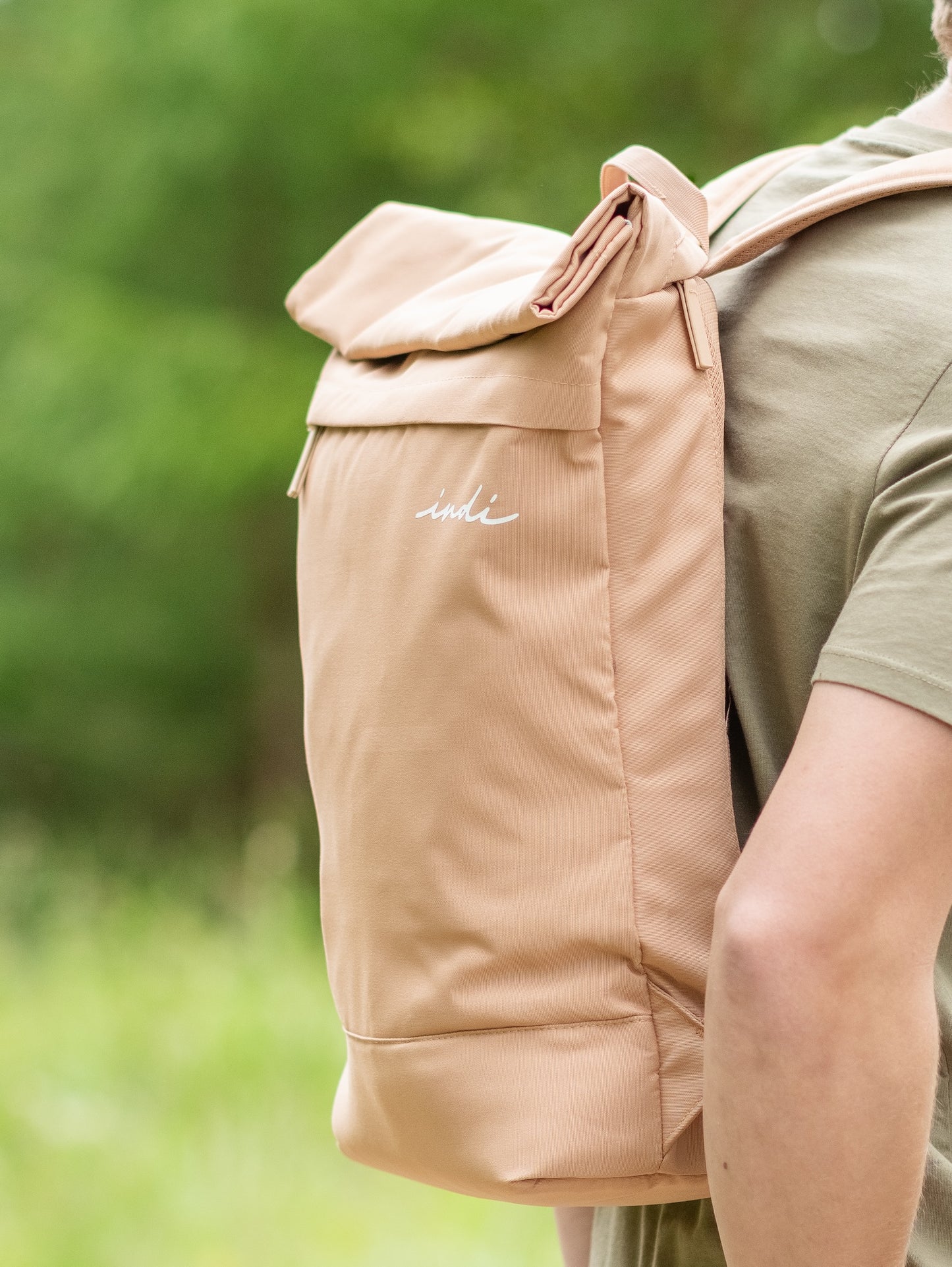 EcoJourney Minimal Roll-Top Backpack in Hazelnut